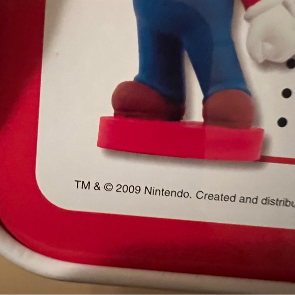 Super Mario Collector’s Edition Chess Set 2009 Complete Set - Picture 5 of 9